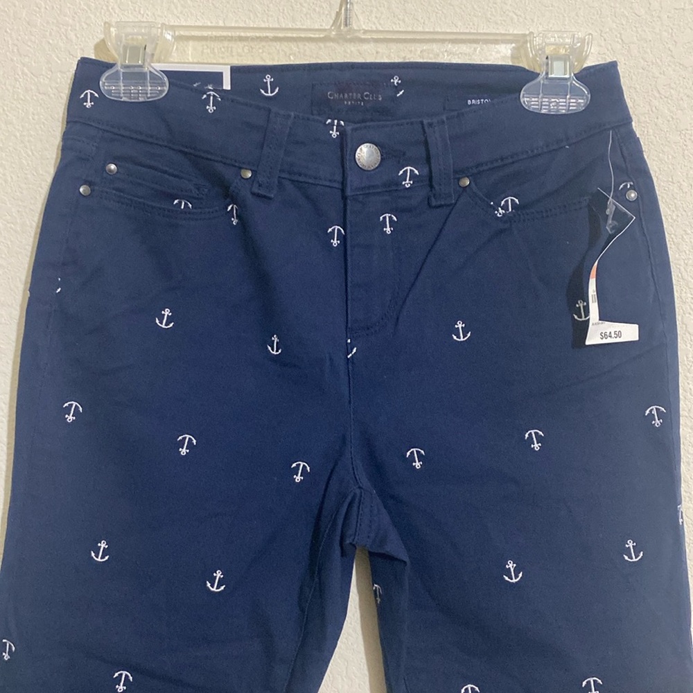 NWOT CHARTER CLUB Bristol Capri Pants Anchor Embroidery Women's Size 2P